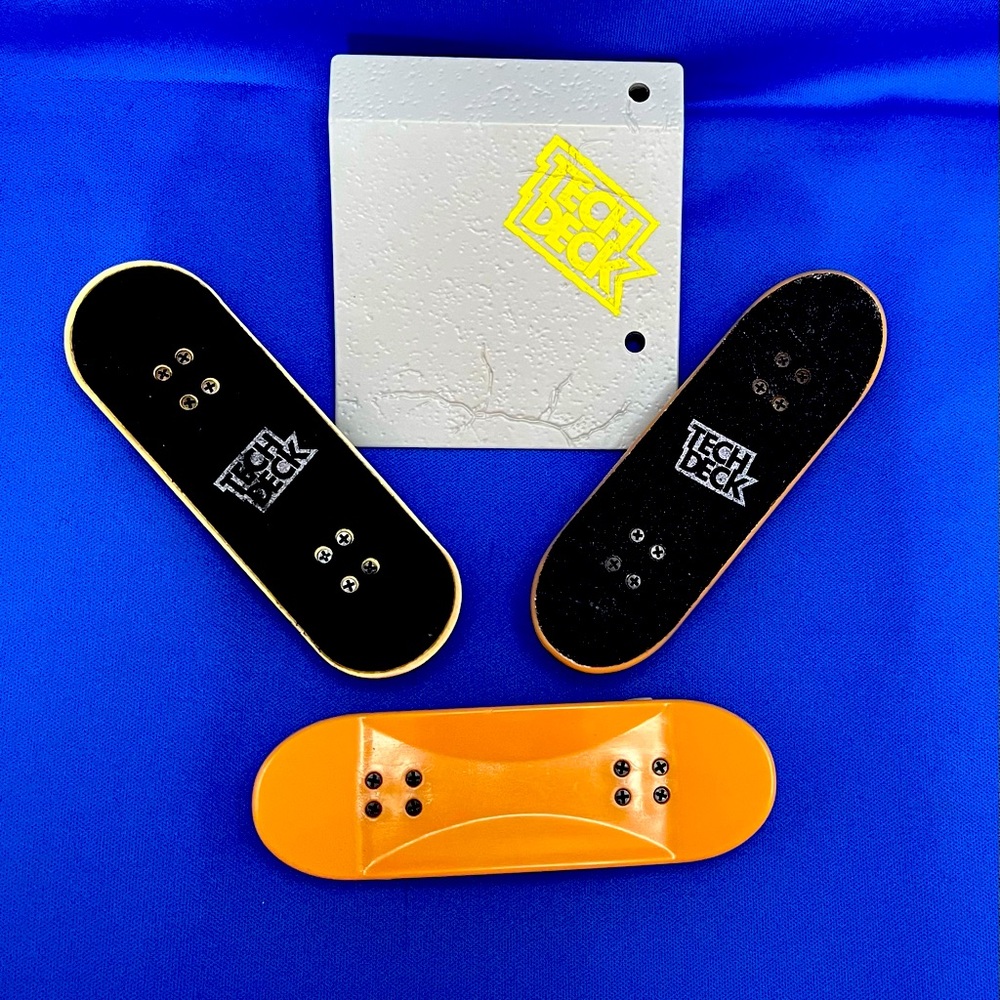 Tech Deck skateboard bundle